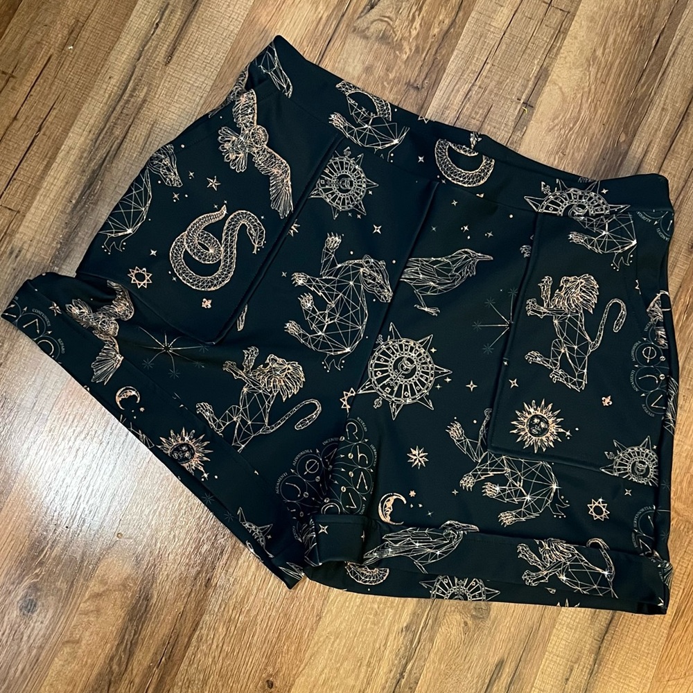 Blackmilk HP shorts size large